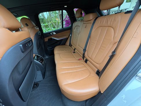 Used 2019 BMW X5 xDrive40i w/ Convenience Package image 6