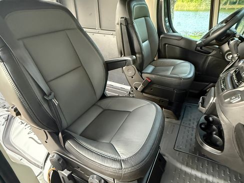 Used 2022 RAM ProMaster 1500 w/ Premium R/V Group FWD image 13
