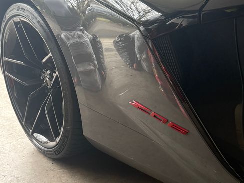 Used 2025 Chevrolet Corvette Z06 image 10