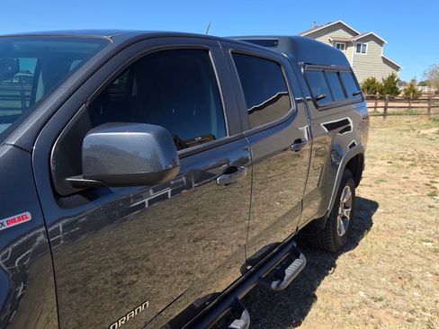 Used 2016 Chevrolet Colorado Z71 image 11