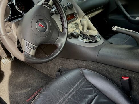 Used 2007 Pontiac Solstice GXP w/ Premium Package image 4