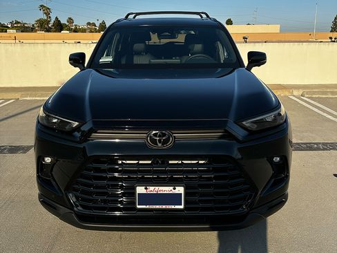 Used 2025 Toyota Grand Highlander AWD Hybrid image 4