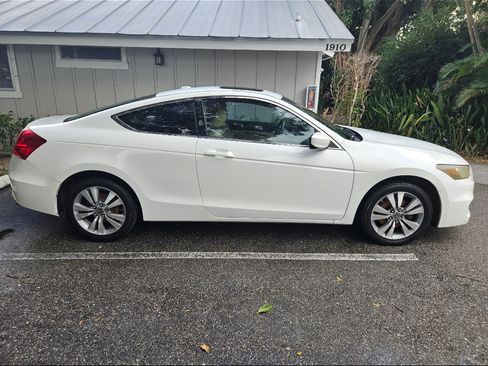 Used 2011 Honda Accord EX-L image 10
