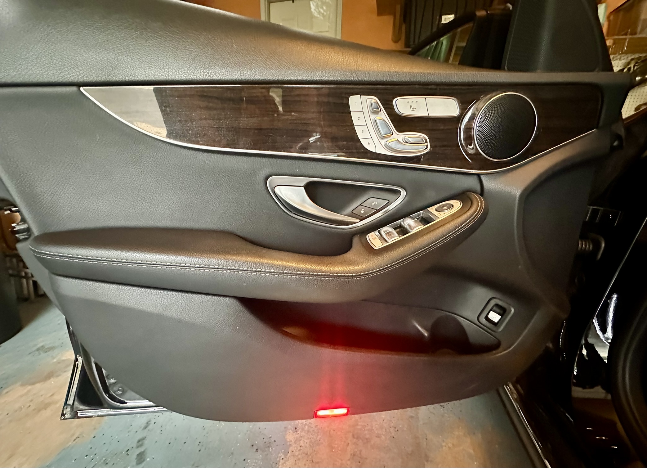Used 2017 Mercedes-Benz C 300 4MATIC Sedan image 22