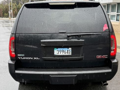 Used 2012 GMC Yukon XL Denali image 5