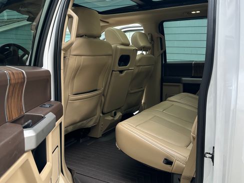 Used 2020 Ford F150 Lariat w/ Equipment Group 501A Mid image 23