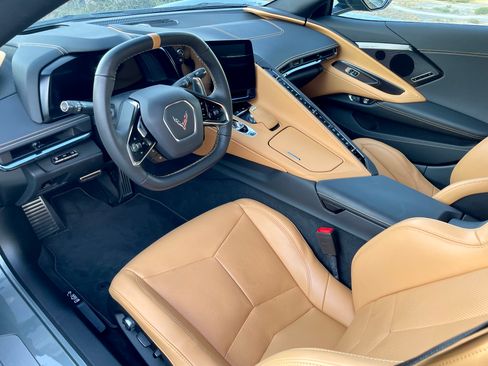 Used 2023 Chevrolet Corvette Stingray Preferred Cpe w/ 2LT image 23