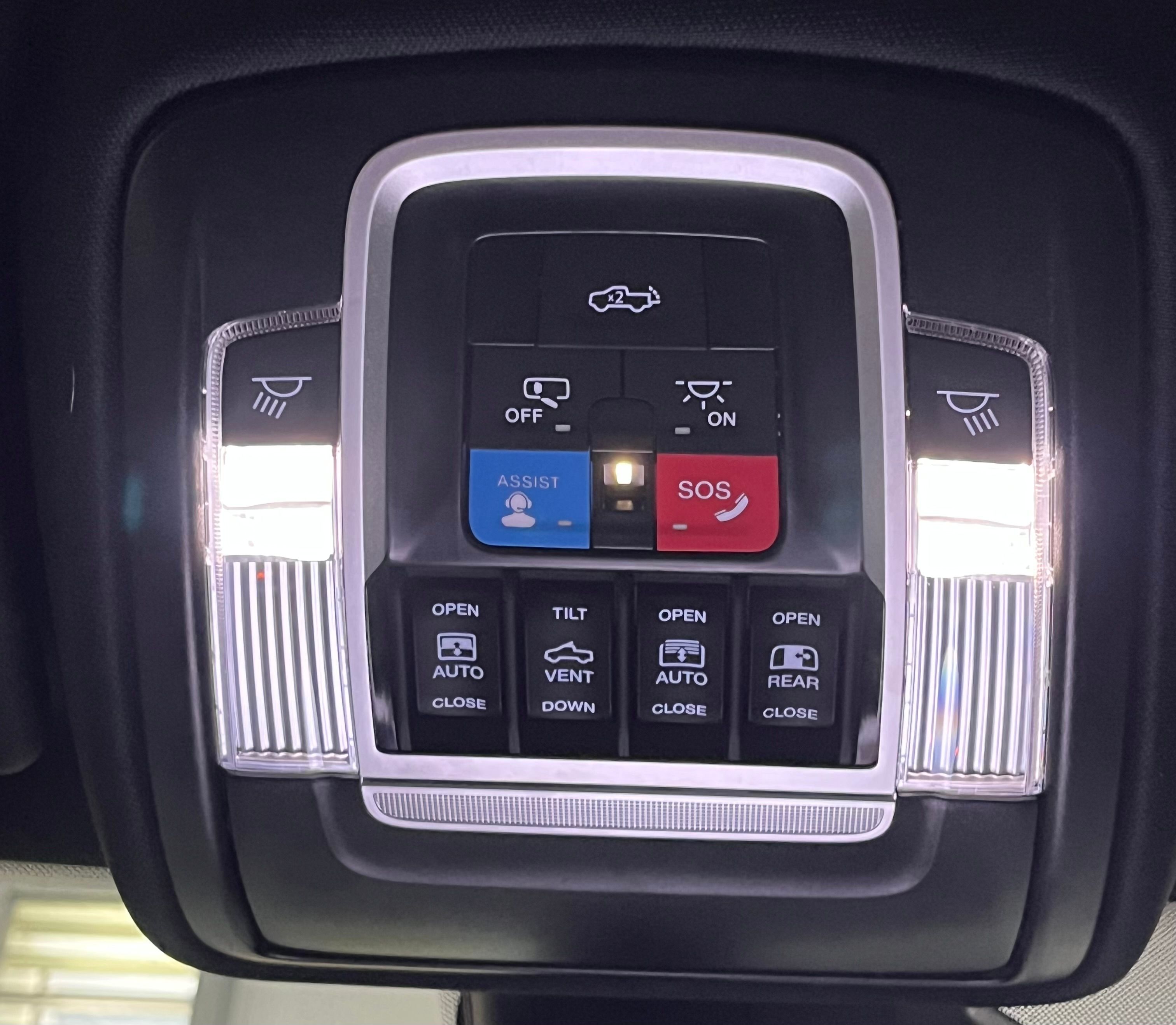 Used 2025 RAM 1500 Limited AWD/4WD image 22