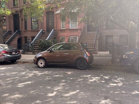 Used 2015 FIAT 500 Pop FWD image 4