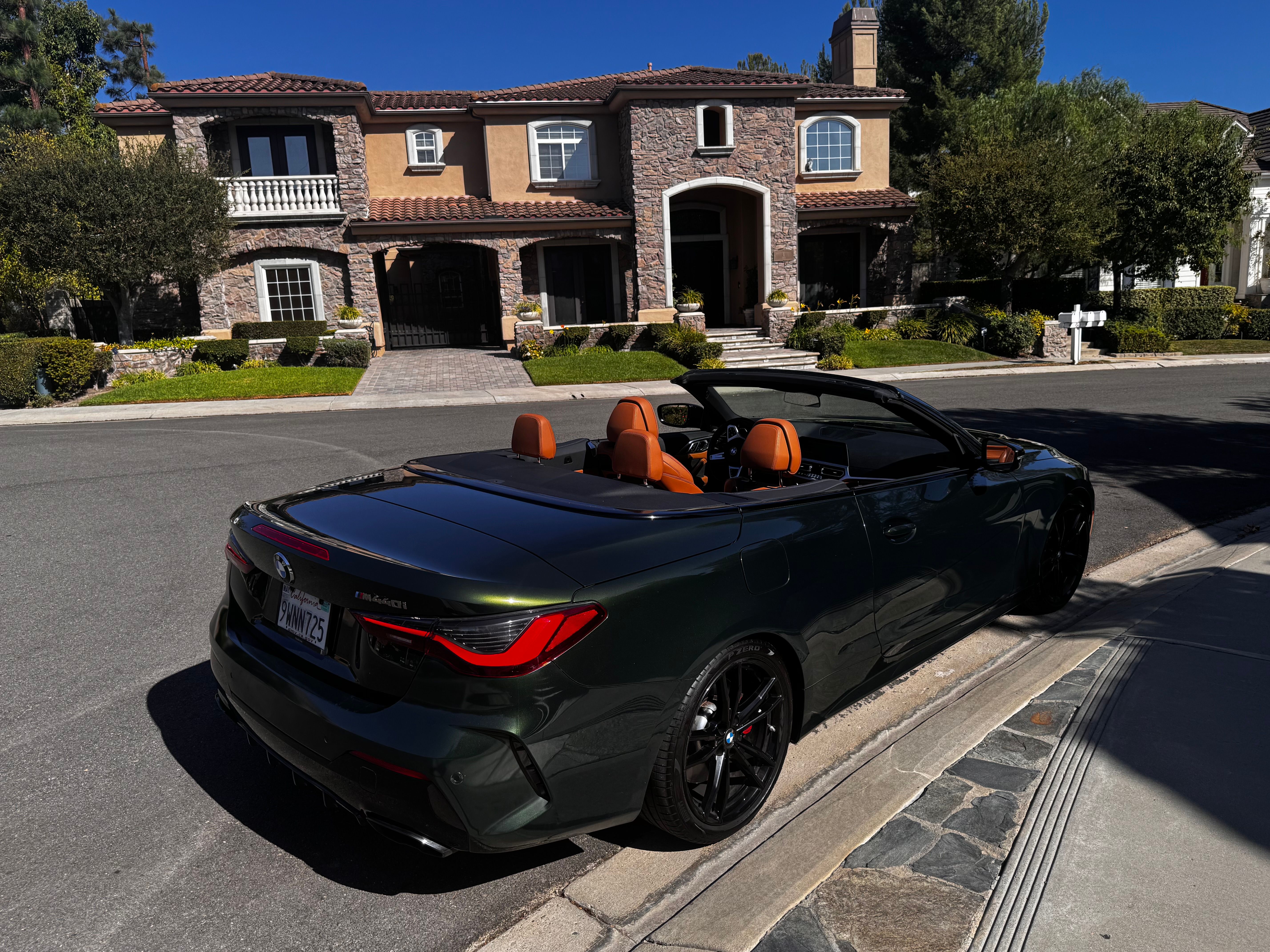 Used 2021 BMW M440i Convertible w/ Premium Package RWD image 4