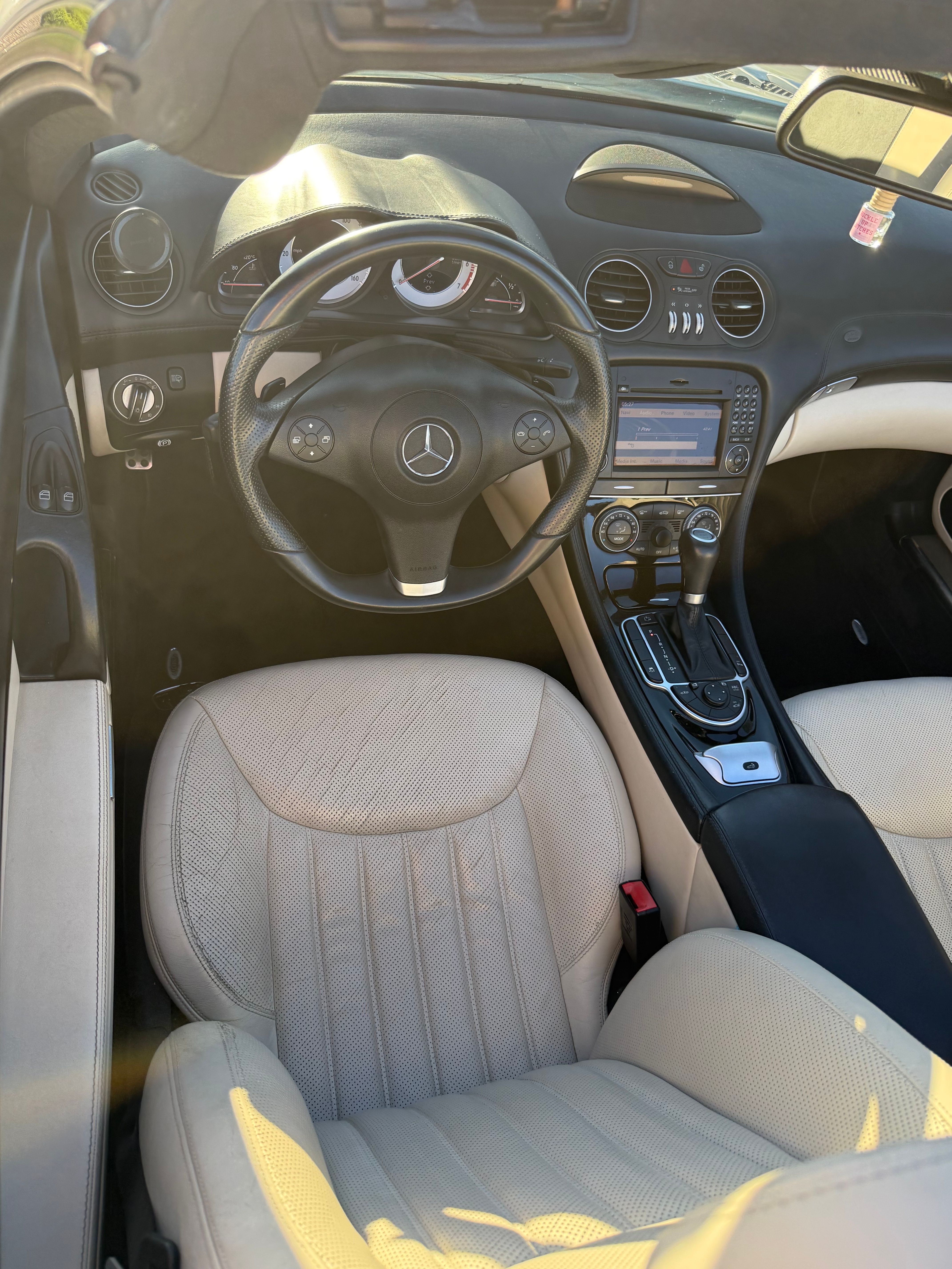 Used 2012 Mercedes-Benz SL 550 w/ SL Wheel Pkg image 15