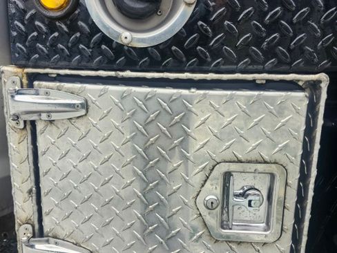 Used 2016 RAM 2500 Outdoorsman image 11