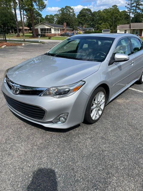 Used 2013 Toyota Avalon XLE Touring FWD image 2