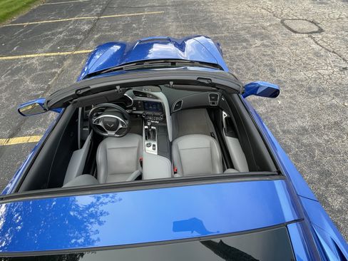 Used 2019 Chevrolet Corvette Grand Sport RWD image 11