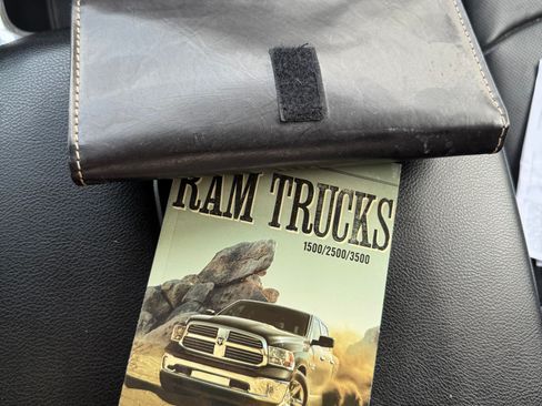 Used 2017 RAM 1500 Laramie w/ Convenience Group image 10