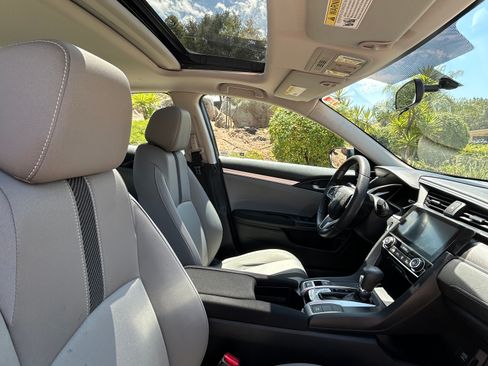 Used 2016 Honda Civic EX image 11