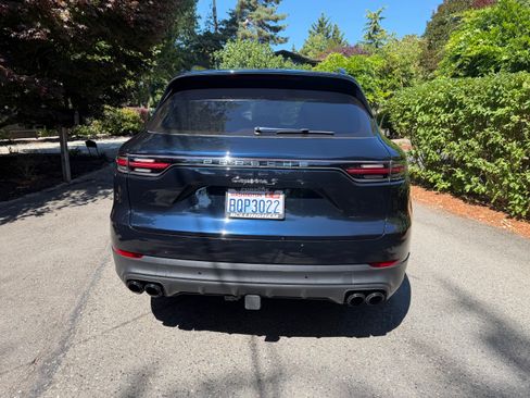 Used 2019 Porsche Cayenne S AWD/4WD image 8
