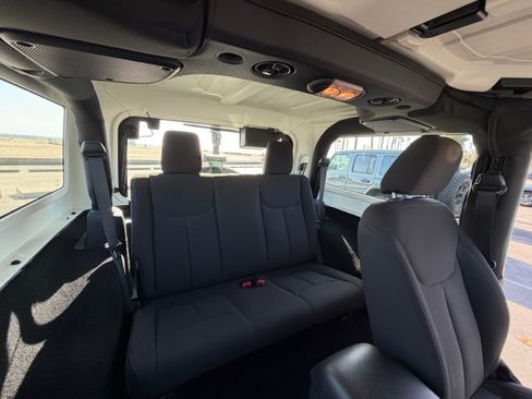 Used 2018 Jeep Wrangler Sport AWD/4WD image 13