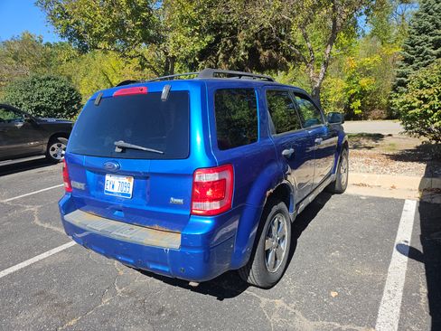 Used 2011 Ford Escape XLT w/ Canadian Winter Pkg image 12