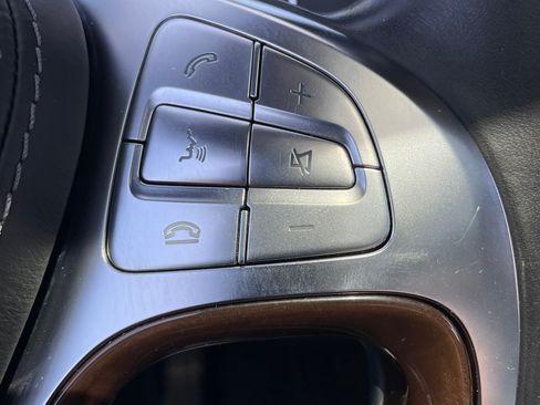Used 2016 Mercedes-Benz S 550 4MATIC Sedan image 16