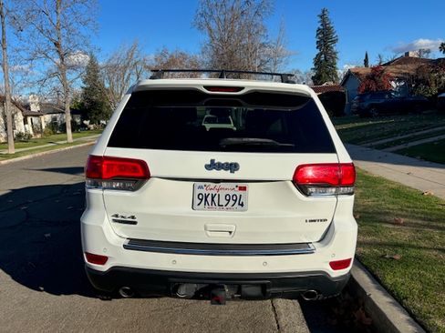 Used 2014 Jeep Grand Cherokee Limited w/ Luxury Group II image 8