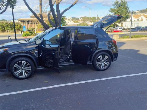 Used 2020 Mitsubishi Outlander Sport SE image 13