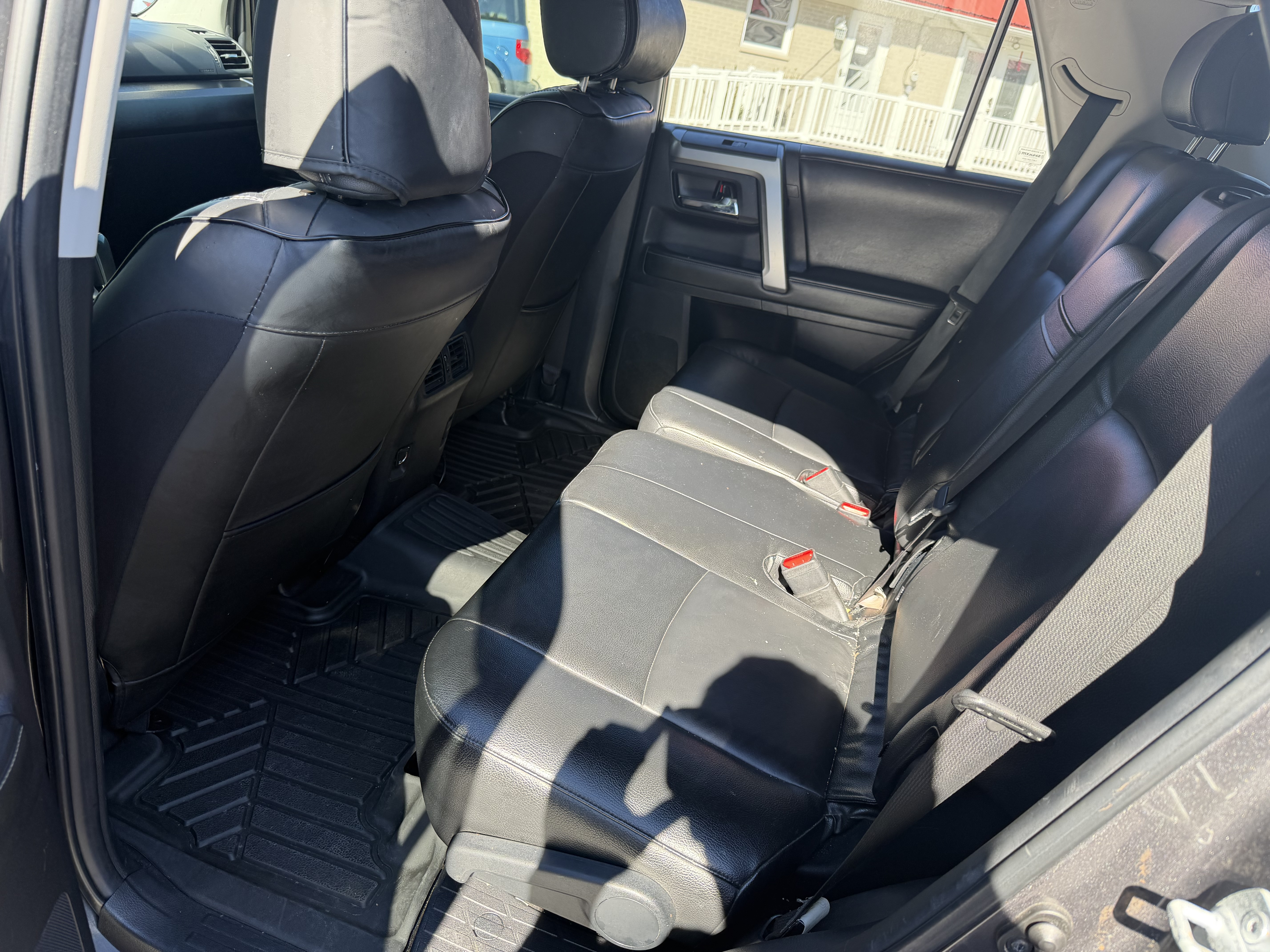 Used 2015 Toyota 4Runner SR5 AWD/4WD image 8