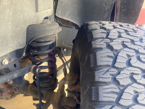 Used 2010 Jeep Wrangler Sahara image 11