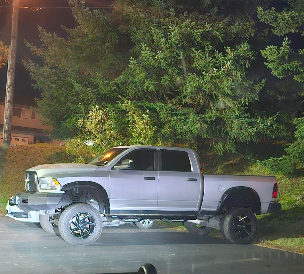 Used 2013 RAM 3500 SLT w/ Protection Group AWD/4WD image 1