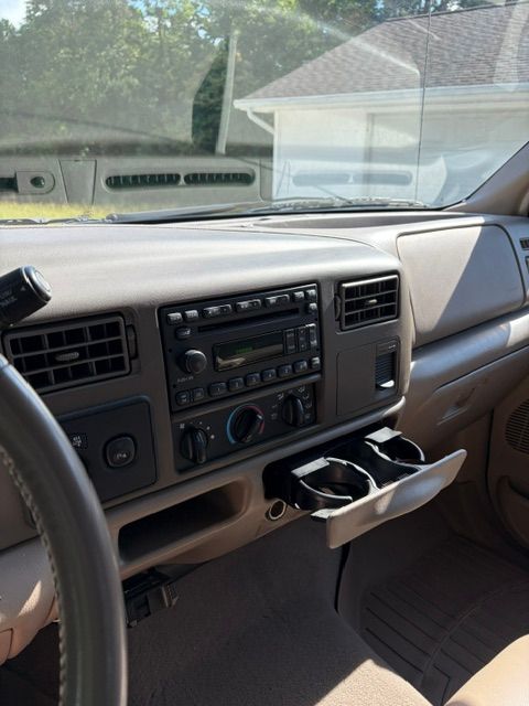 Used 2004 Ford F350 Lariat AWD/4WD image 14