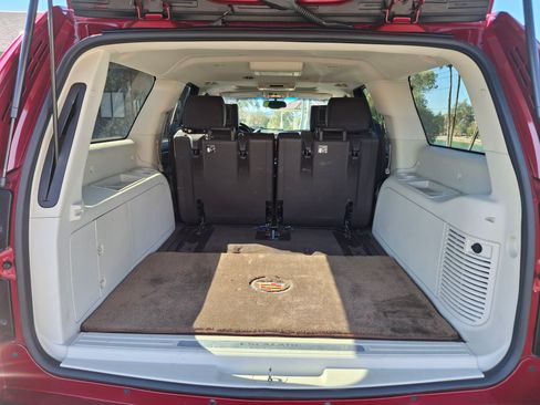 Used 2014 Cadillac Escalade ESV Platinum image 5