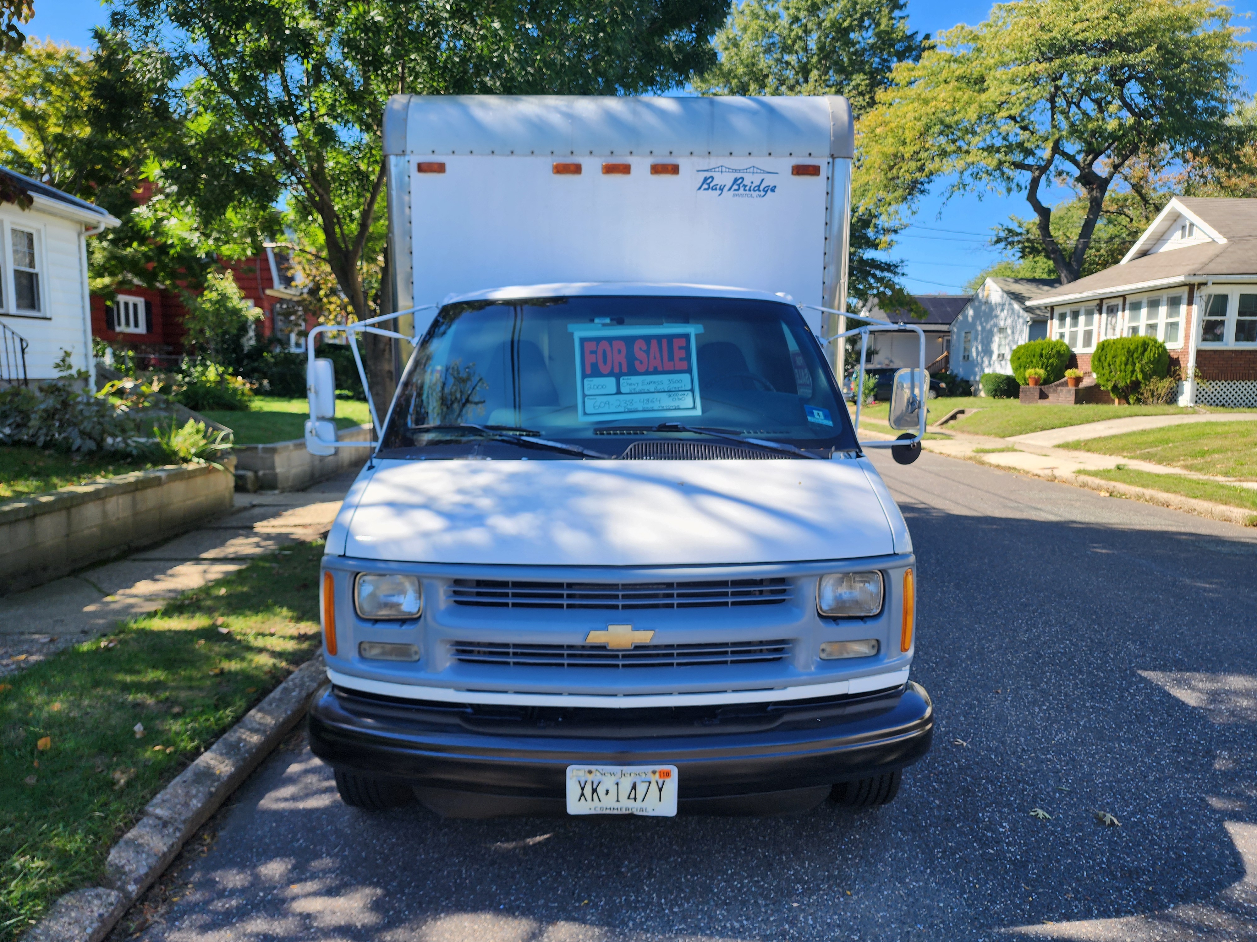 Used 2000 Chevrolet Express 3500 RWD image 2