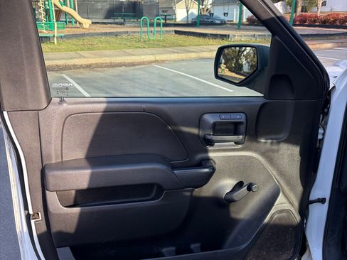 Used 2016 GMC Sierra 1500 2WD Regular Cab image 18