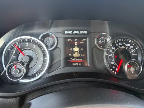 Used 2021 RAM 2500 Tradesman AWD/4WD image 8