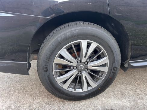Used 2020 Nissan Pathfinder SL AWD/4WD image 9