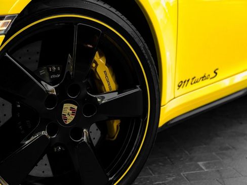 Used 2016 Porsche 911 Turbo S image 13