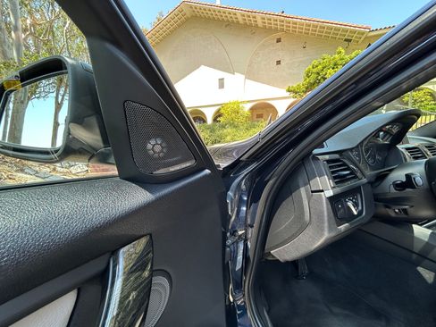 Used 2014 BMW 328i xDrive Wagon AWD/4WD image 19