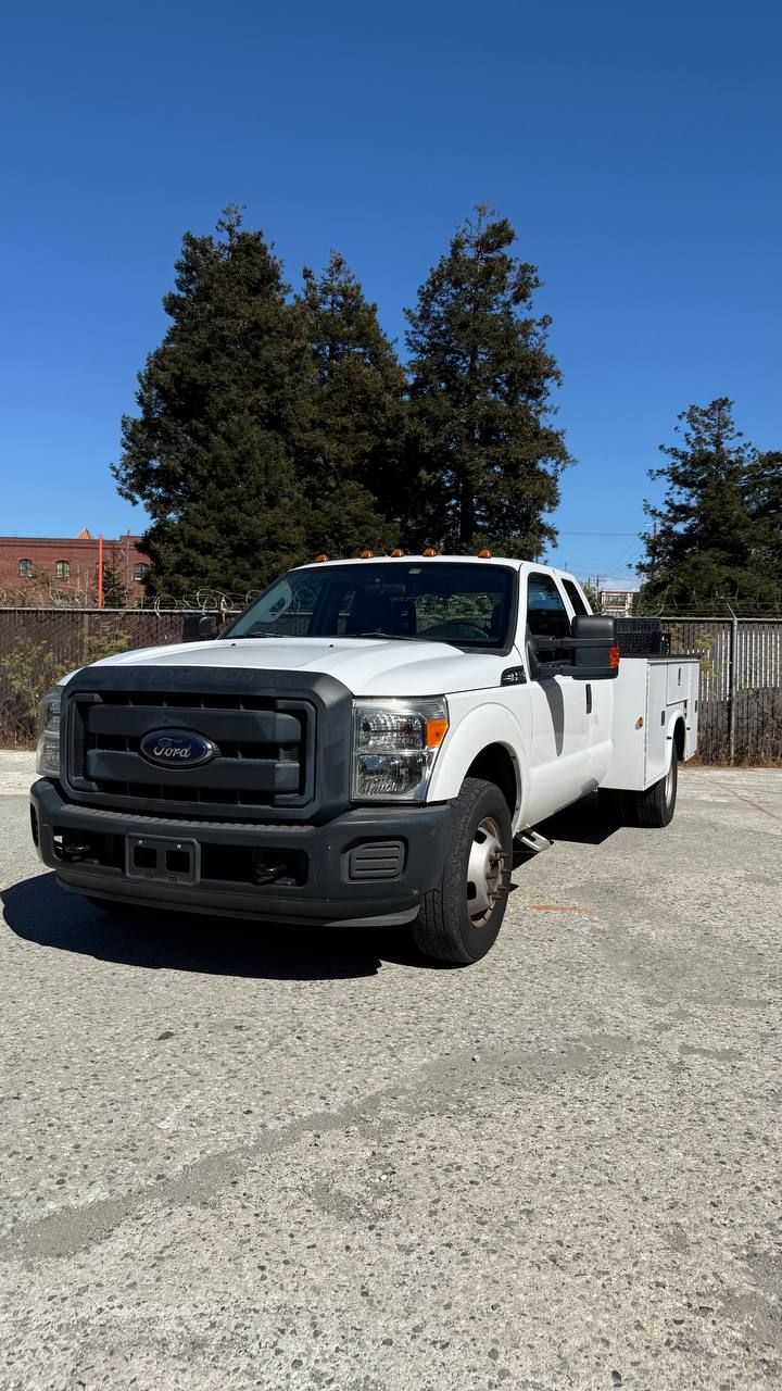Used 2012 Ford F350 XL w/ PWR Equipment Group RWD image 2