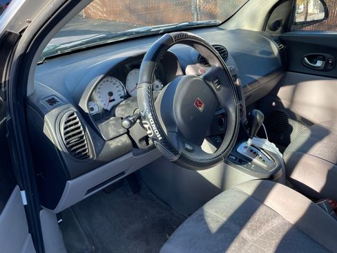 Used 2005 Saturn Vue 2WD image 12