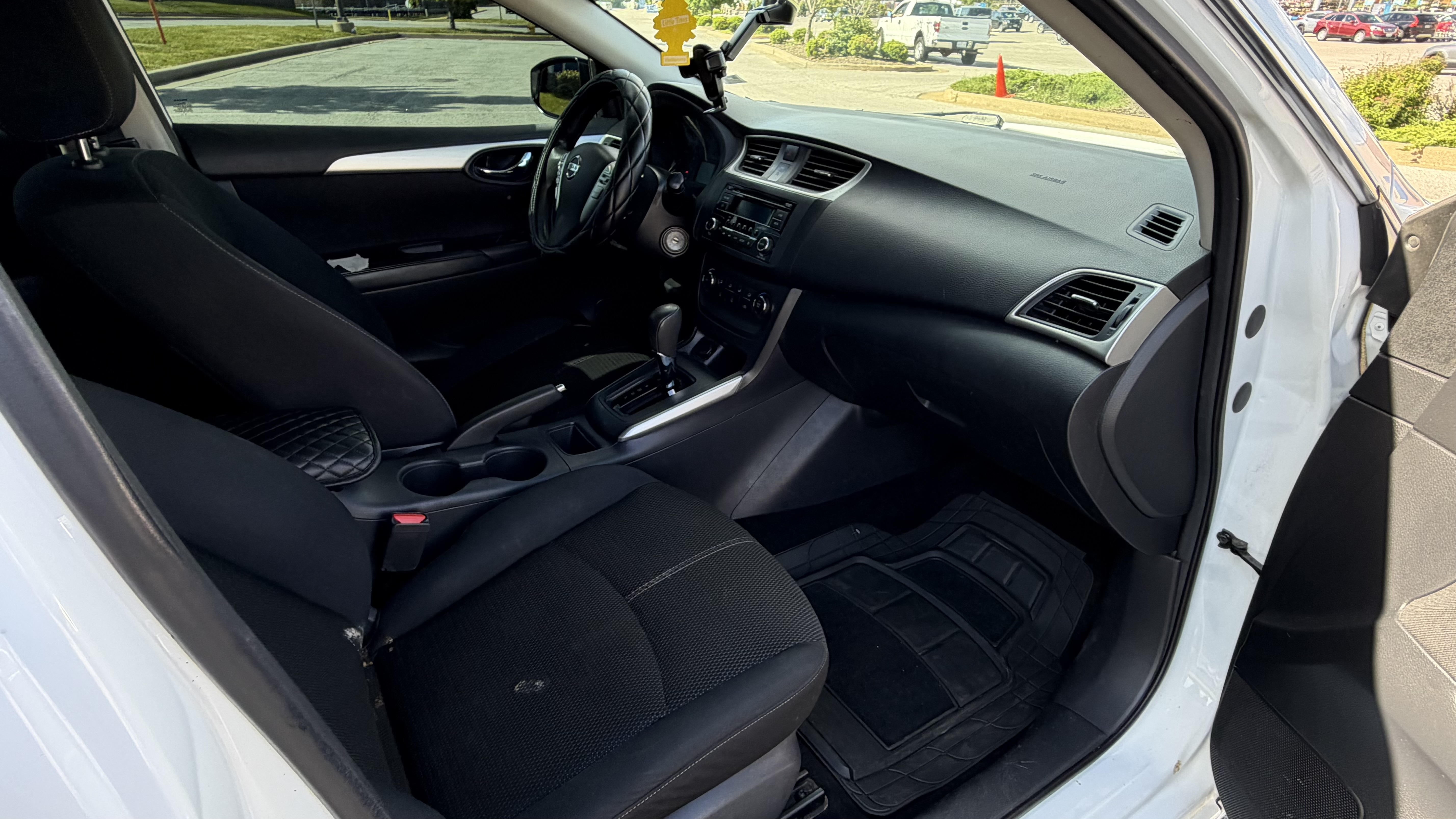 Used 2017 Nissan Sentra S FWD image 13