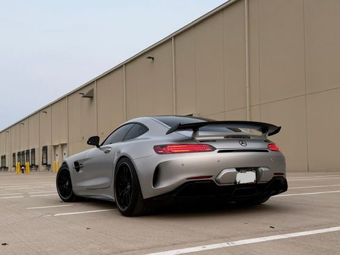 Used 2018 Mercedes-Benz AMG GT R image 12