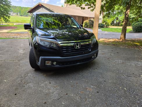 Used 2018 Honda Ridgeline RTL-T image 2