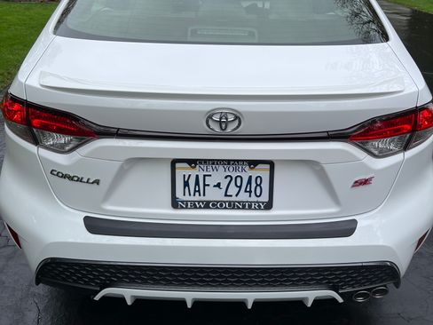 Used 2020 Toyota Corolla SE FWD image 5
