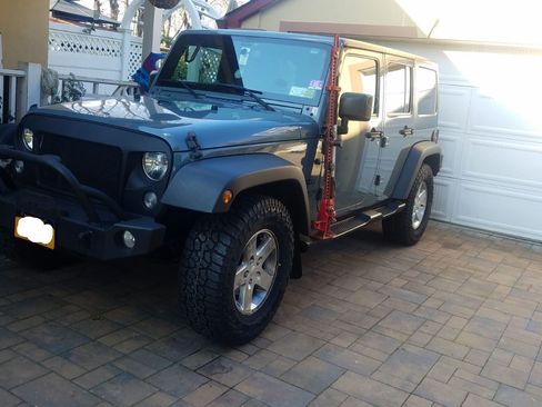 Used 2015 Jeep Wrangler Unlimited Sport w/ Quick Order Package 24S image 2