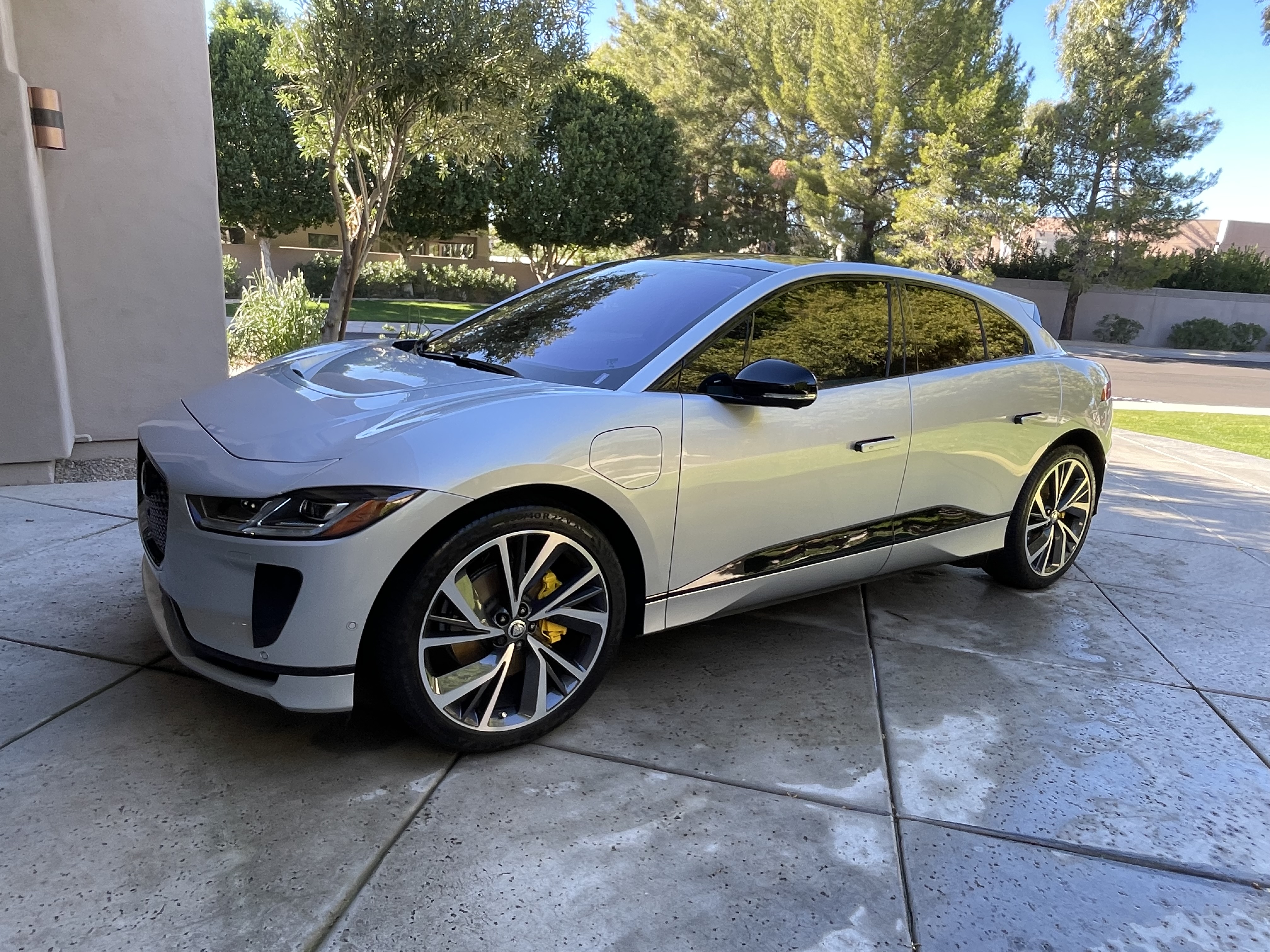 Used 2022 Jaguar I-PACE HSE AWD/4WD image 2