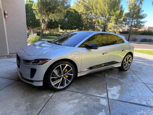 Used 2022 Jaguar I-PACE HSE image 2