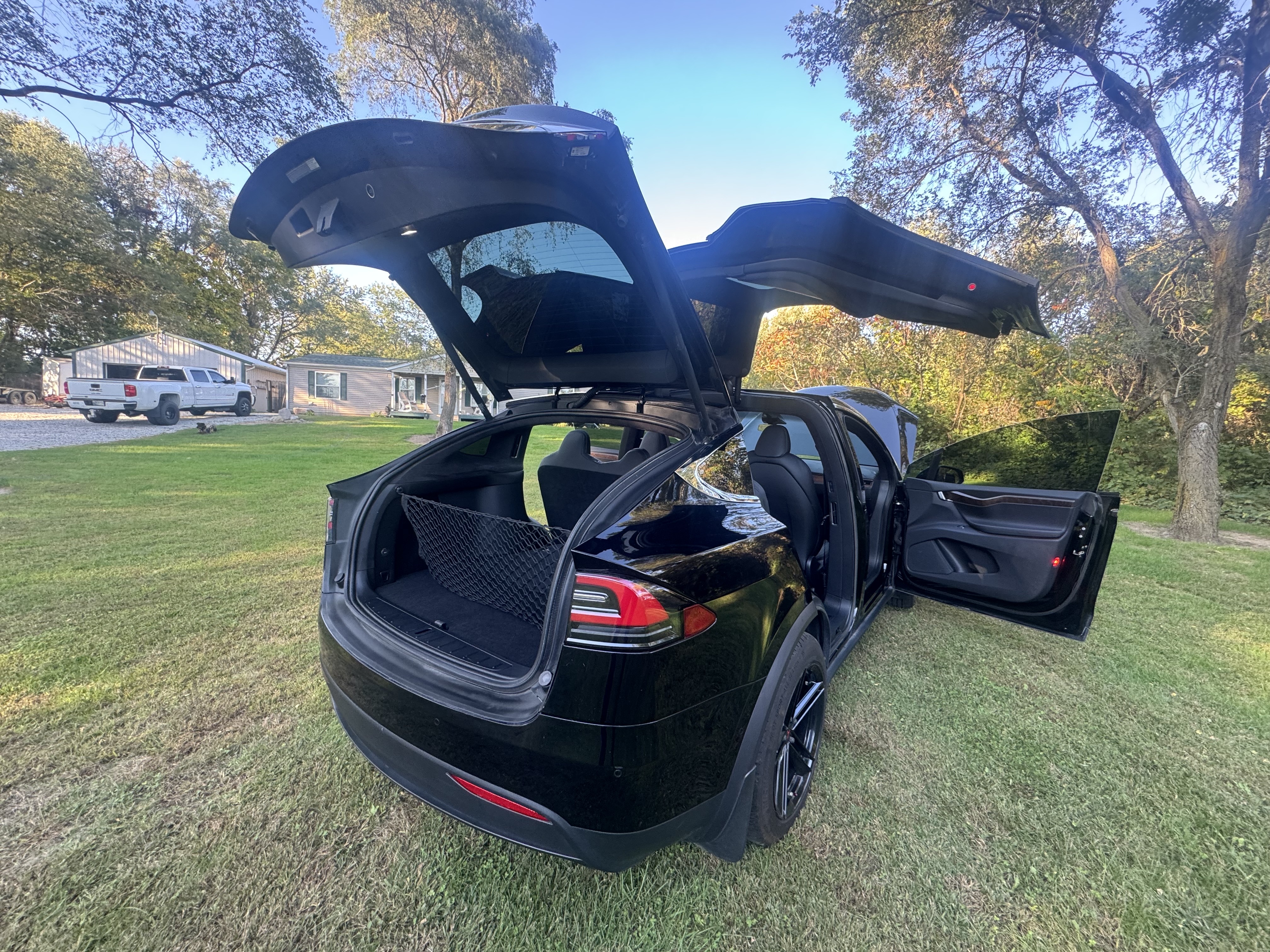 Used 2020 Tesla Model X Long Range AWD/4WD image 18