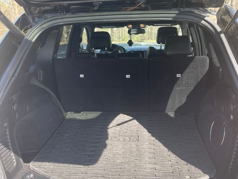 Used 2014 Jeep Grand Cherokee Limited image 13