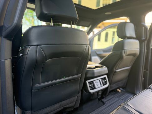 Used 2024 Ford F250 Platinum AWD/4WD image 19