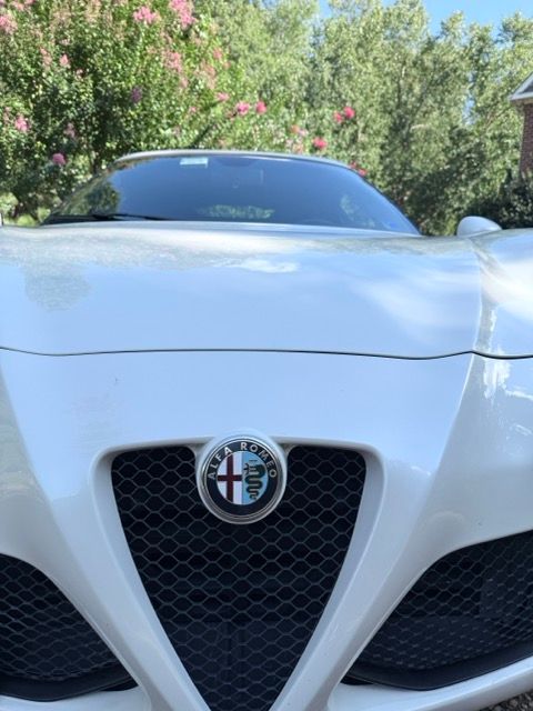 Used 2016 Alfa Romeo 4C Coupe w/ Convenience Group - Coupe RWD image 2